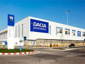 Sindicatul Dacia cere majorări ale salariilor şi tichetelor cadou